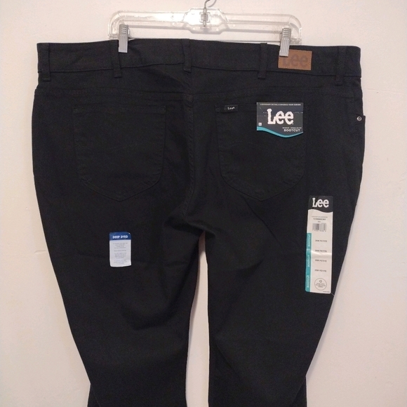 Lee - Mid Rise Bootcut Black Jeans Plus Size Petite - Picture 9 of 16
